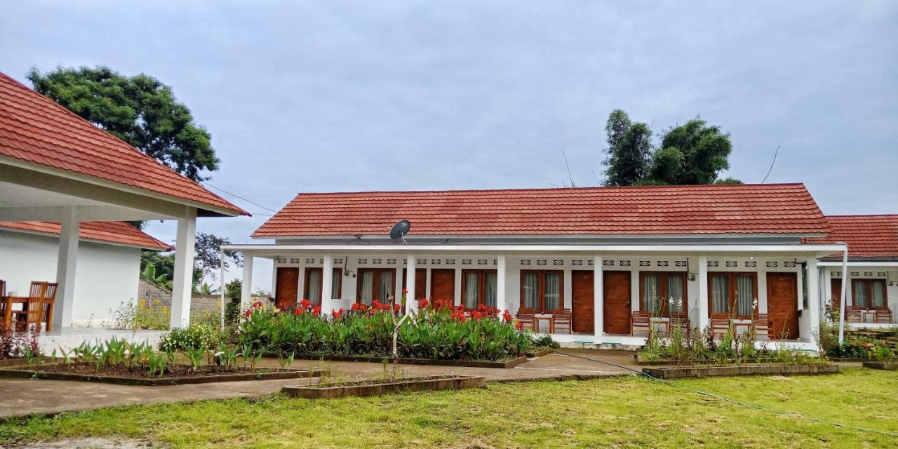 Rinjani Hill Hotel Сембалун Лаванг Экстерьер фото